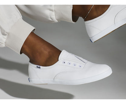 Women Chillax Leather White - Keds